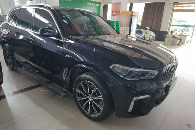 Used BMW X5 2022 Restyled xDrive 30Li Luxury Version M Sport Package Front Right 45 Deg