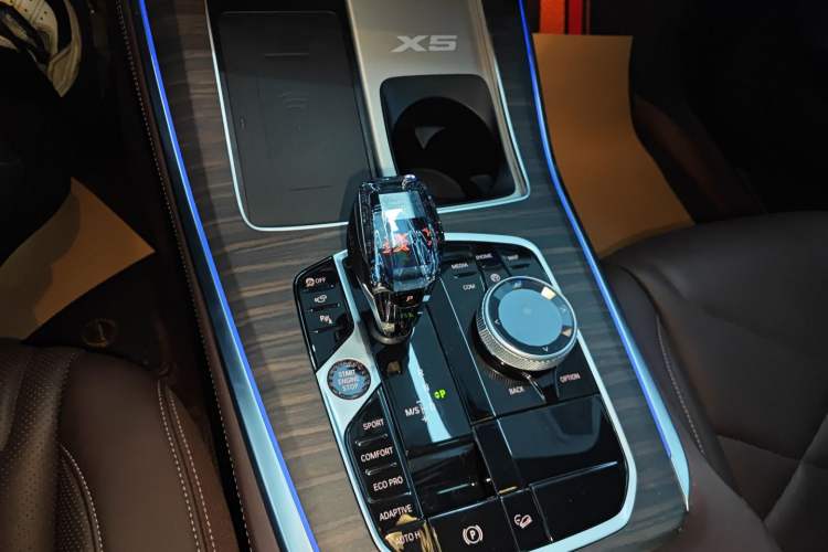 Used BMW X5 2022 Restyled xDrive 40Li M Sport Package Gear Lever