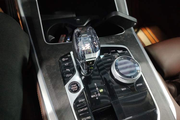 Used BMW X5 2022 xDrive40i M Sport Package Gear Lever