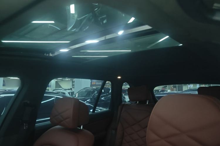 Used BMW X5 2022 xDrive 40Li M Sport Package Headliner