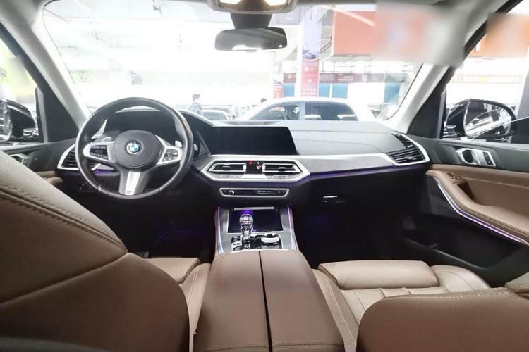 Used BMW X5 2022 xDrive30i M Sport Package Interior 1