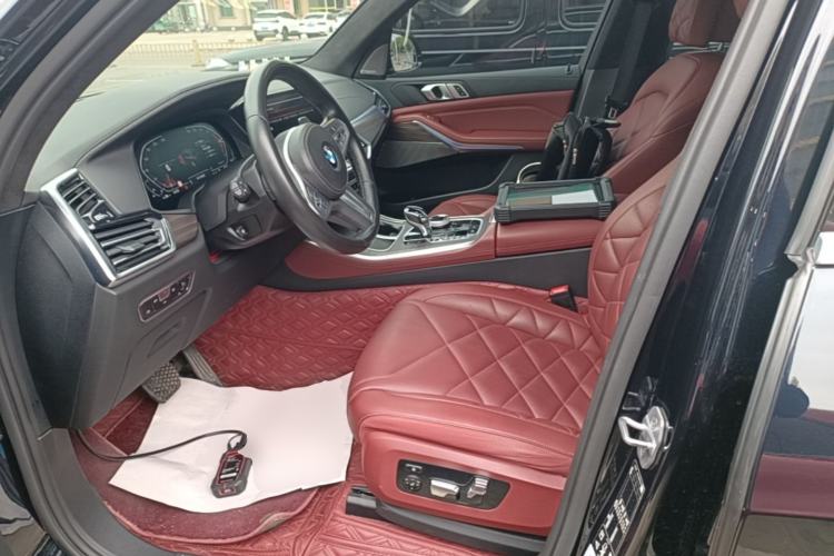 Used BMW X5 2022 Restyled xDrive 40Li M Sport Package Left Front Seat