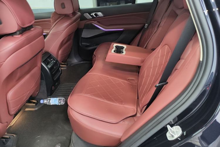 Used BMW X5 2022 xDrive 30Li Luxury M Sport Package Left Rear Seat