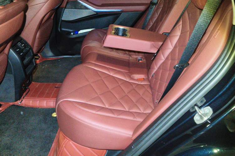 Used BMW X5 2022 Restyled xDrive 30Li Luxury Version M Sport Package Left Rear Seat