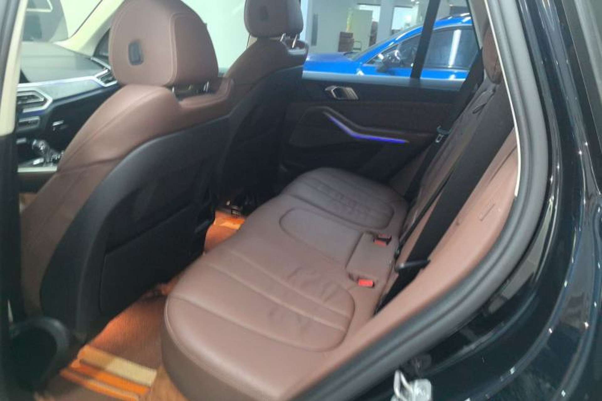 Used BMW X5 2022 xDrive40i M Sport Package Left Rear Seat