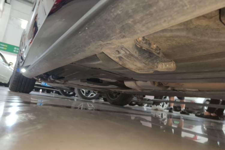 Used BMW X5 2022 Restyled xDrive 30Li Luxury Version M Sport Package Left Side Sill