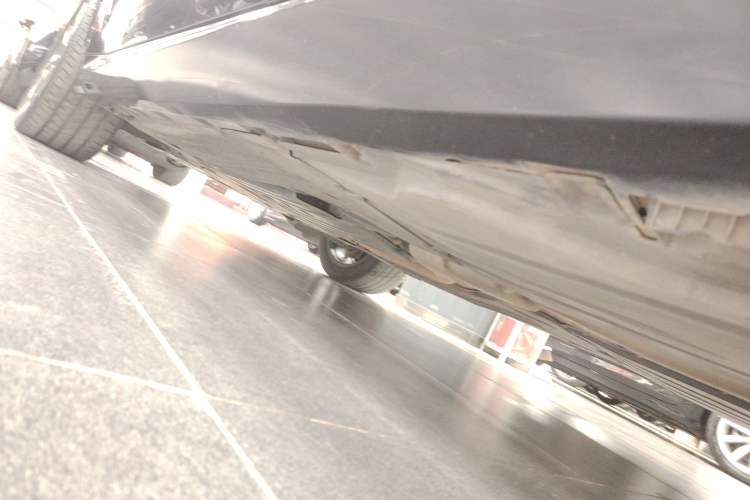 Used BMW X5 2022 xDrive40i M Sport Package Left Side Sill