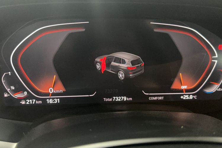 Used BMW X5 2022 Restyled xDrive 30Li M Sport Package Odometer Close Up