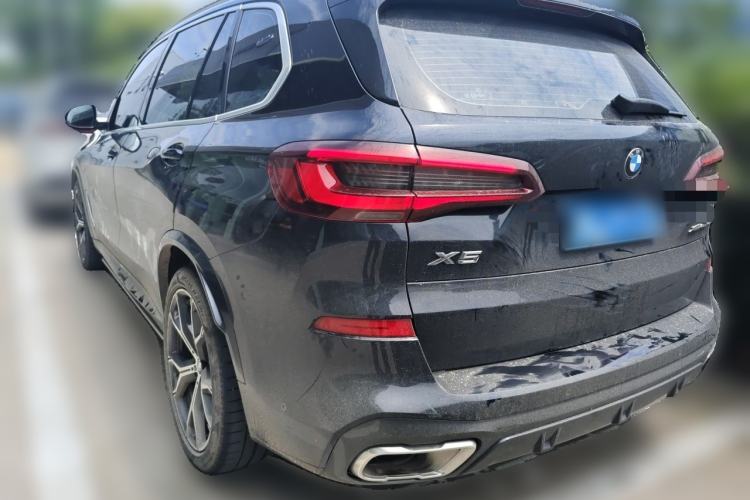 Used BMW X5 2022 xDrive 40Li M Sport Package Rear Left 45 Deg