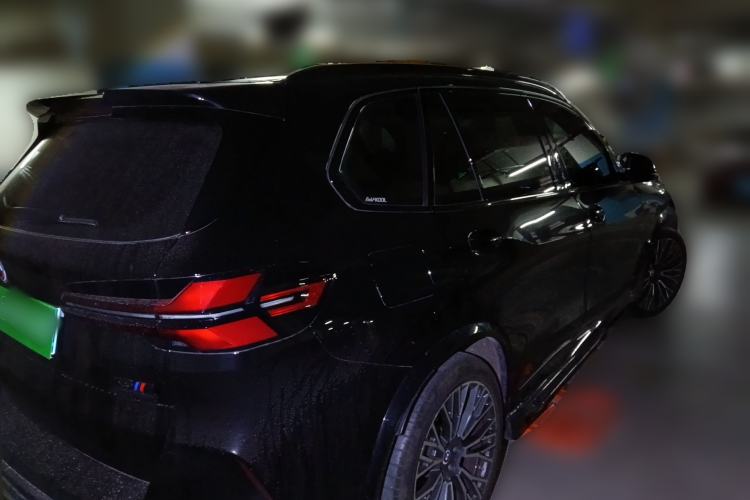 Used BMW X5 2022 xDrive 30Li M Sport Package Rear Right 45 Deg