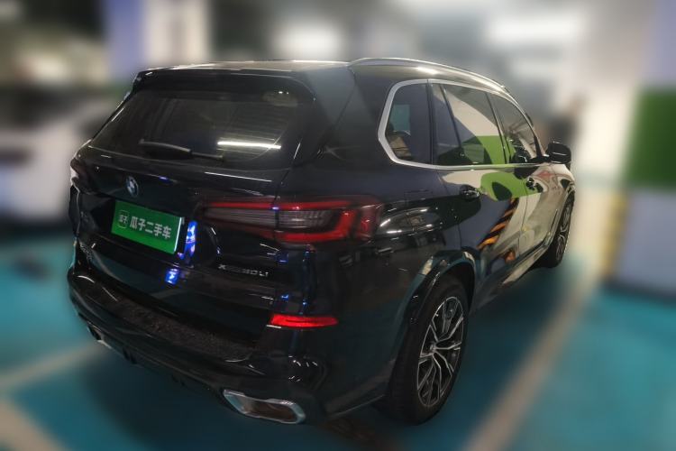 Used BMW X5 2022 Restyled xDrive 30Li Luxury Version M Sport Package Rear Right 45 Deg