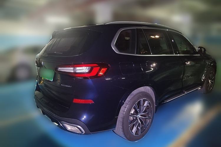 Used BMW X5 2022 Restyled xDrive 30Li Luxury Version M Sport Package Rear Right 45 Deg