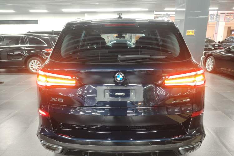 Used BMW X5 2022 xDrive40i M Sport Package Rear