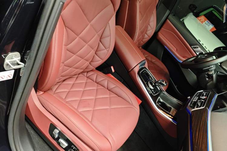 Used BMW X5 2022 Restyled xDrive 40Li M Sport Package Right Front Seat