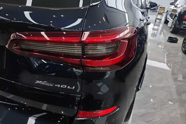 Used BMW X5 2022 Restyled xDrive 40Li M Sport Package Right Rear Taillight