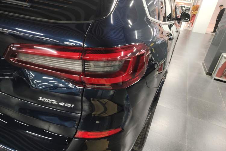 Used BMW X5 2022 xDrive40i M Sport Package Right Rear Taillight