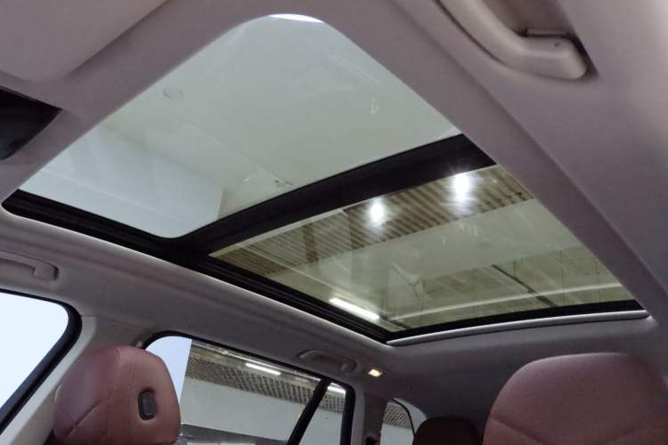 Used BMW X5 2022 xDrive 30Li Luxury M Sport Package Roof