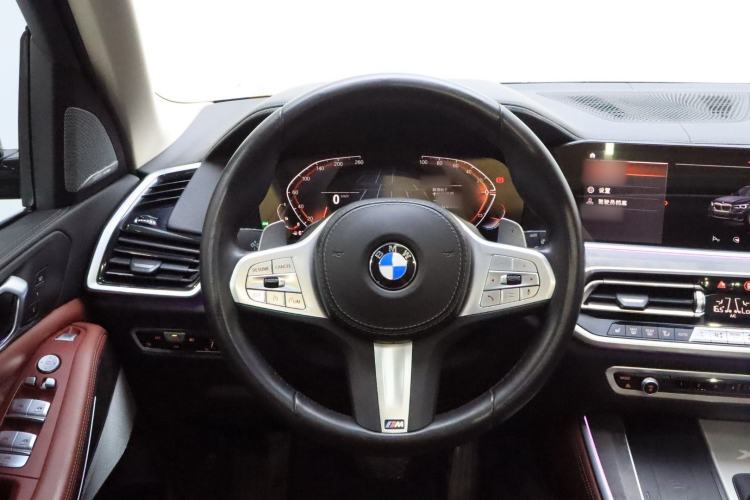 Used BMW X5 2022 xDrive 30Li Luxury M Sport Package Steering Wheel