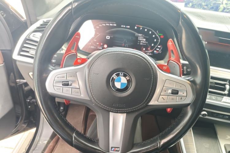 Used BMW X5 2022 xDrive 40Li M Sport Package Steering Wheel