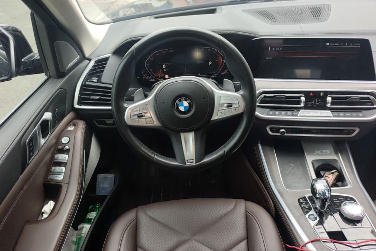 Used BMW X5 2022 xDrive 30Li Luxury M Sport Package Steering Wheel
