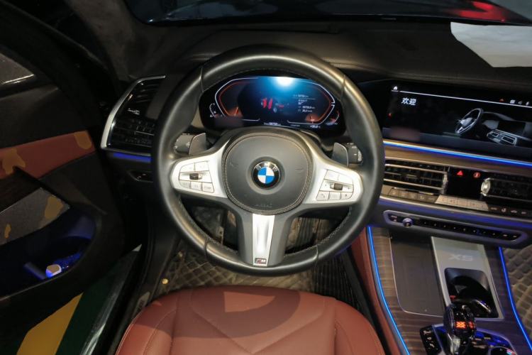 Used BMW X5 2022 xDrive 40Li M Sport Package Steering Wheel