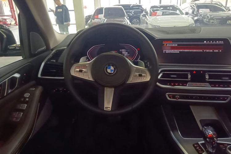 Used BMW X5 2022 xDrive 30Li Luxury M Sport Package Steering Wheel