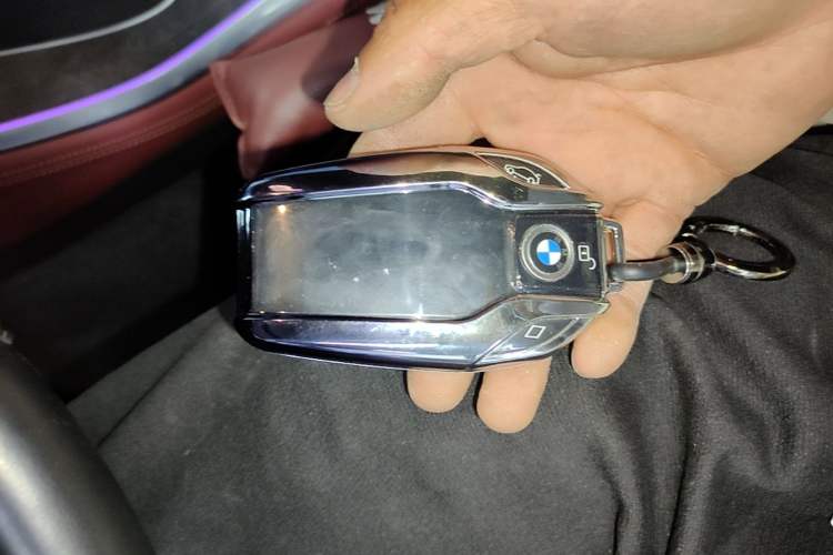 Used BMW X5 2022 xDrive 30Li Luxury M Sport Package Vehicle Key