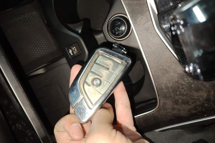 Used BMW X5 2022 xDrive40i M Sport Package Vehicle Key