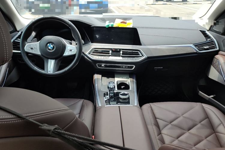Used BMW X5 2022 Restyled xDrive 30Li M Sport Package Center Console