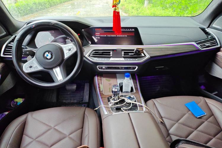 Used BMW X5 2022 Restyled xDrive 40Li M Sport Package Center Console