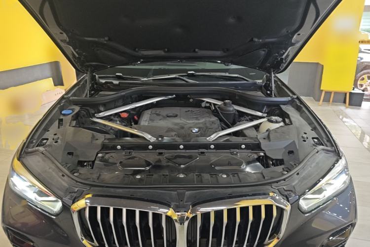 Used BMW X5 2022 xDrive30i M Sport Package Engine Bay