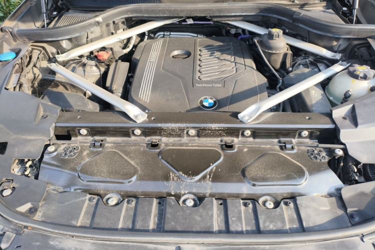 Used BMW X5 2022 Restyled xDrive 40Li Luxury Edition M Sport Package Engine Bay