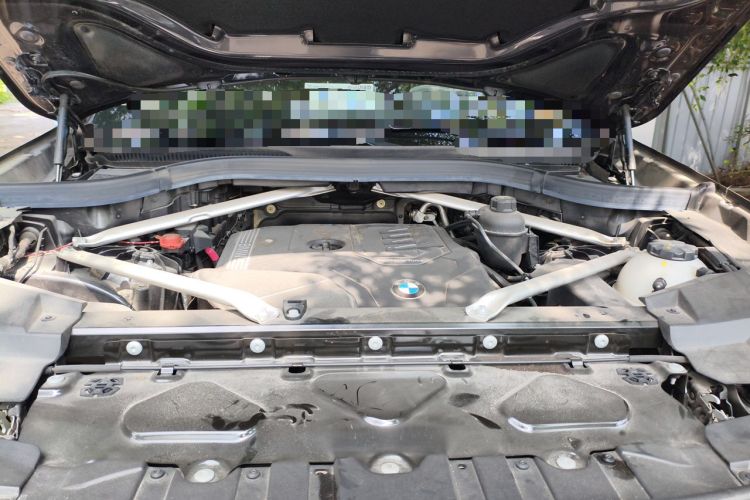 Used BMW X5 2022 Restyled xDrive 30Li Luxury Version M Sport Package Engine Bay