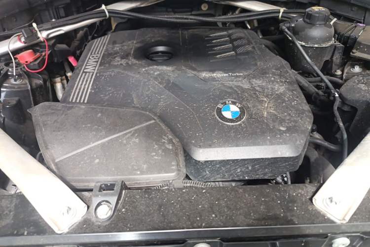 Used BMW X5 2022 xDrive 30Li Luxury M Sport Package Engine Bay