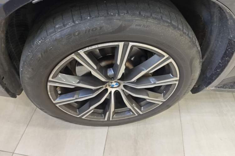 Used BMW X5 2022 xDrive30i M Sport Package Exterior 2