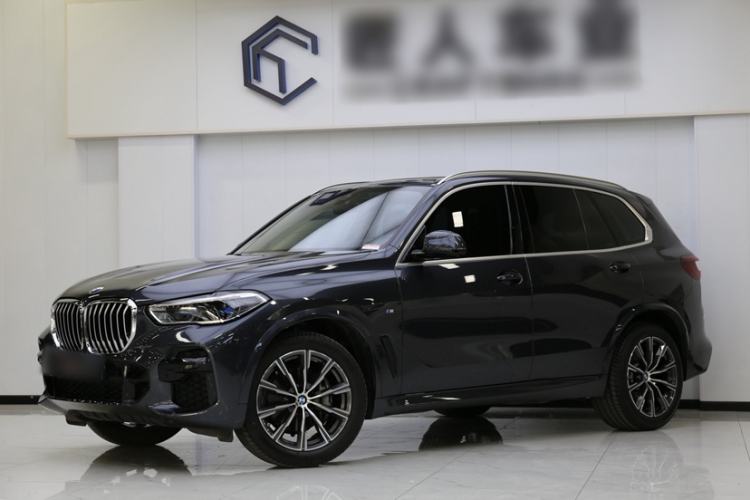 Used BMW X5 2022 xDrive40i M Sport Package Exterior 5