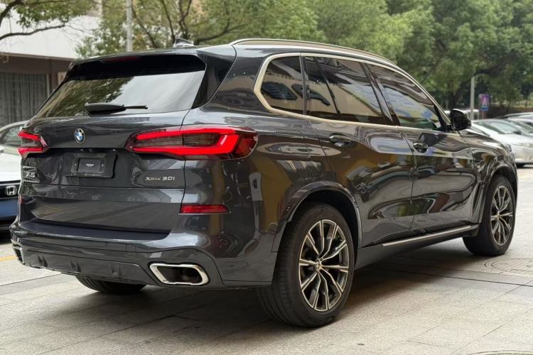 Used BMW X5 2022 xDrive30i M Sport Package Exterior 6