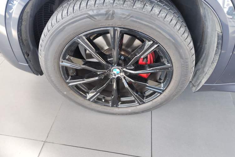 Used BMW X5 2022 xDrive40i M Sport Package Exterior 7