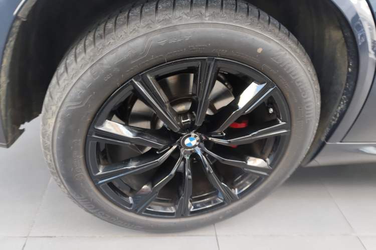 Used BMW X5 2022 xDrive40i M Sport Package Exterior 8