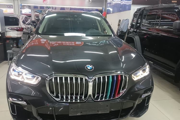 Used BMW X5 2022 Restyled xDrive 30Li Luxury Version M Sport Package Front