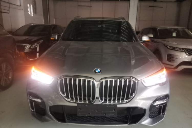 Used BMW X5 2022 Restyled xDrive 40Li M Sport Package Front