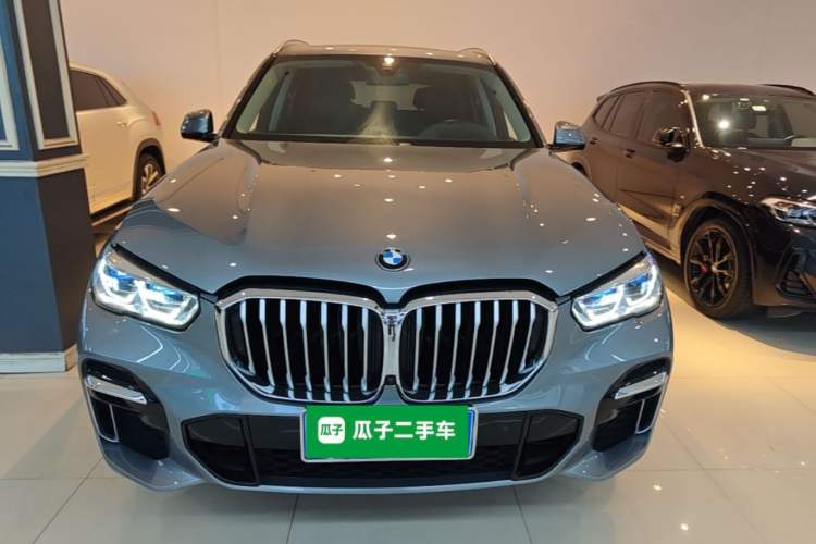 Used BMW X5 2022 Restyled xDrive 30Li Luxury Version M Sport Package Front