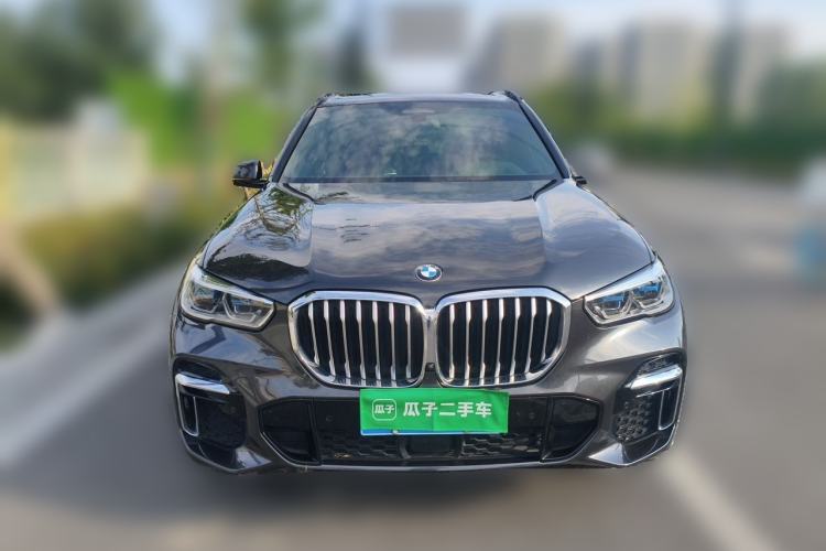 Used BMW X5 2022 Restyled xDrive 40Li Luxury Edition M Sport Package Front