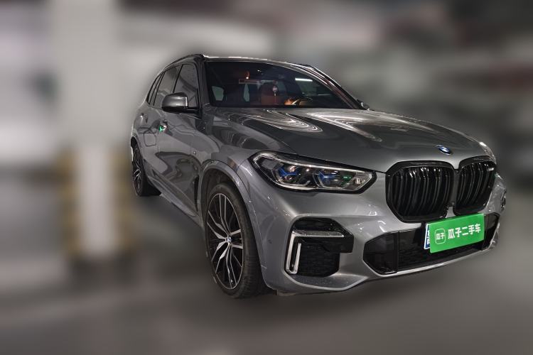 Used BMW X5 2022 Restyled xDrive 40Li M Sport Package Front Right 45 Deg