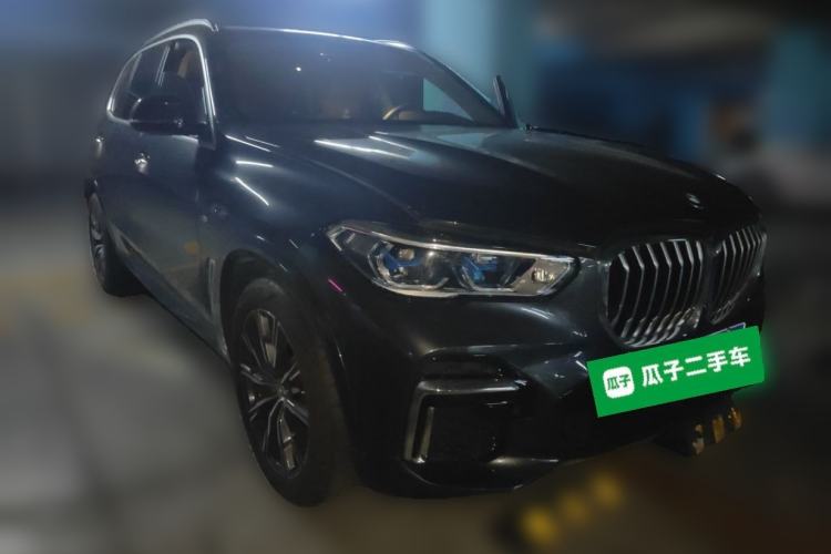 Used BMW X5 2022 Restyled xDrive 30Li Luxury Version M Sport Package Front Right 45 Deg