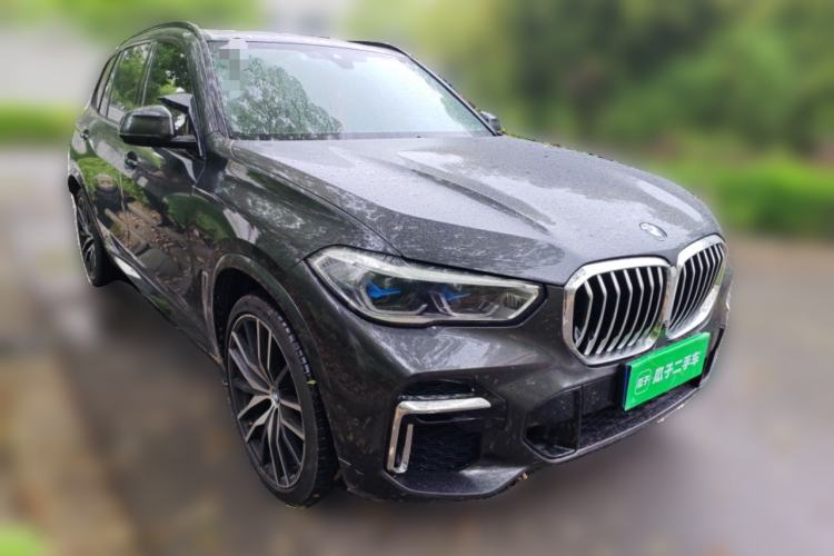 Used BMW X5 2022 Restyled xDrive 40Li M Sport Package Front Right 45 Deg