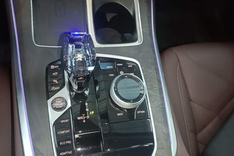 Used BMW X5 2022 Restyled xDrive 30Li Luxury Version M Sport Package Gear Lever