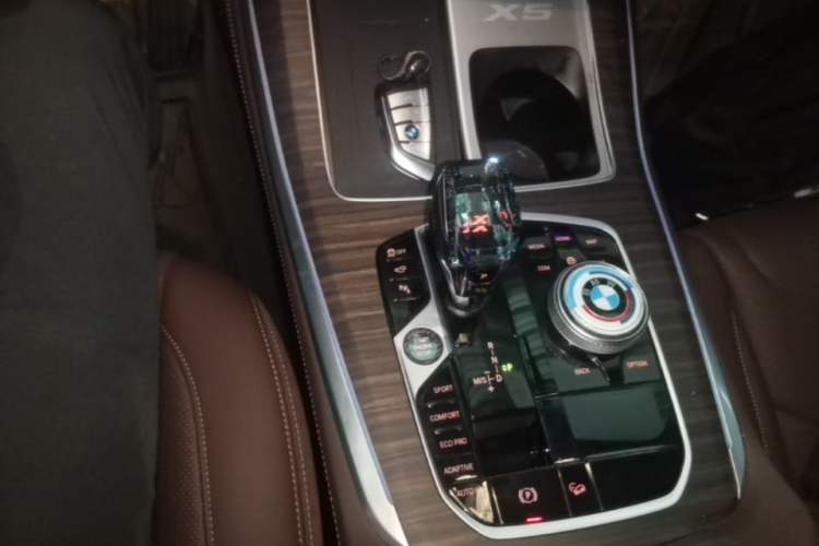 Used BMW X5 2022 Restyled xDrive 40Li M Sport Package Gear Lever