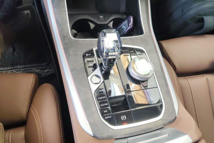 Used BMW X5 2022 xDrive40i M Sport Package Gear Lever