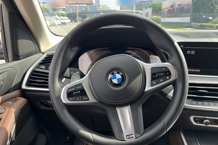 Used BMW X5 2022 xDrive30i M Sport Package Interior 2